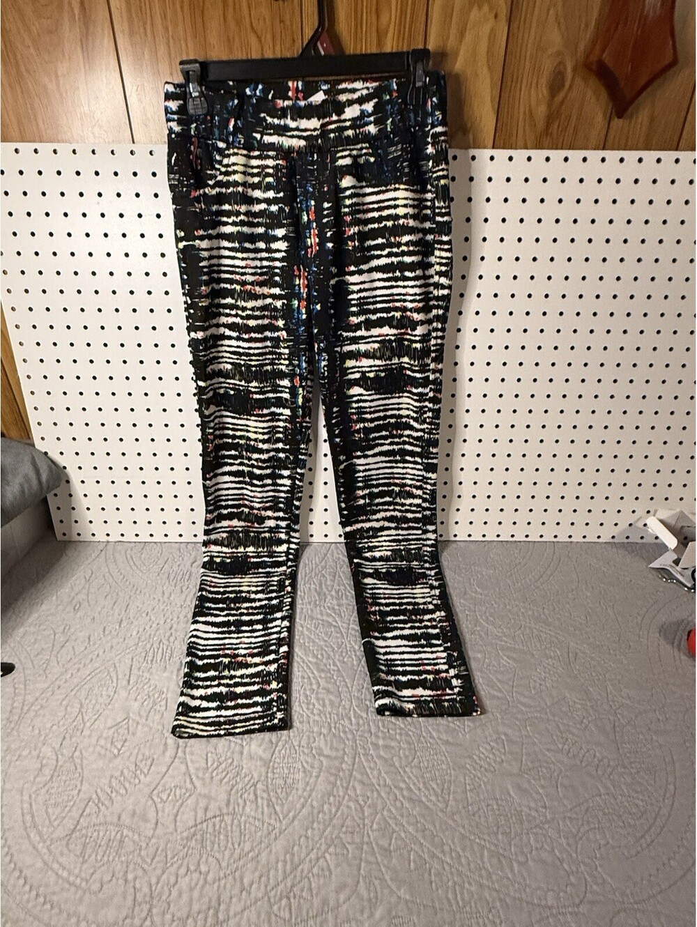 🎄 Women’s Active Leggings Multi Color Sho Sho  Large Extra Large